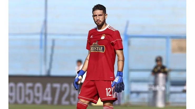 Mauricio Viana recibió 64 goles en 48 partidos con el Sporting de Cristal.