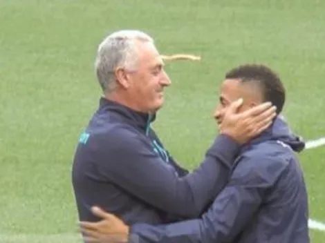 Alfaro recibe con los brazos abiertos a Castillo en emotivo reencuentro