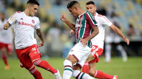 Bustos, a la izquierda, asegura que Colo Colo no será nada de fácil para Inter.