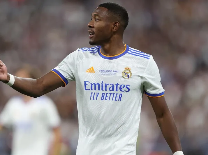 Bayern Munich pide perdón por haber dejado partir a Alaba