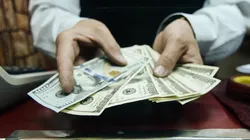 El dólar tuvo su valor más bajo del mes de mayo