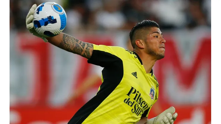 Brayan Cortés enciende las alarmas en Colo Colo