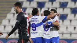 Católica volvió a los abrazos.