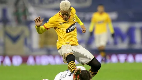 El presidente del Barcelona salió al paso por la lluvia de críticas que le caen a Byron Castillo.