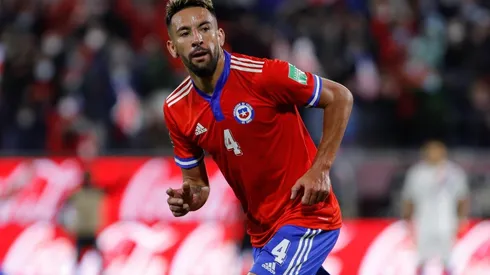 Isla es liberado de la Selección Chilena para la gira por Asia.