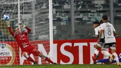 Colo Colo consigue el descuento antes del primer tiempo