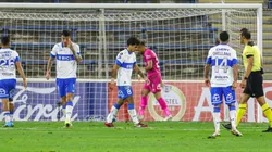 UC se despide con derrota de la Libertadores y obtiene premio de consuelo.