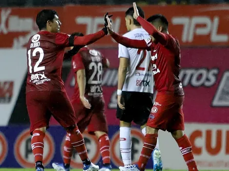 Ñublense vence a Curicó y alcanza la cima del Campeonato Nacional
