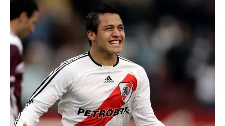 Alexis Sánchez estuvo un año a préstamo en River Plate entre 2007 y 2008.