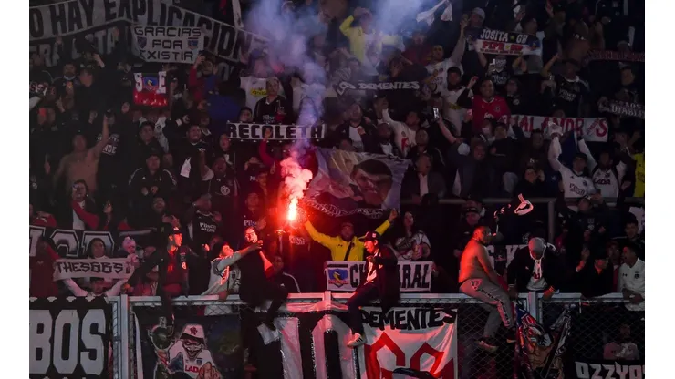 Los hinchas albos no tuvieron tampoco un buen comportamiento en Buenos Aires.