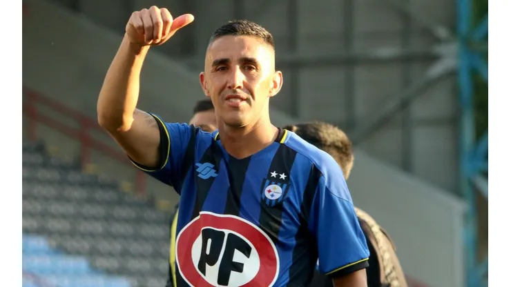 El jugador Acerero recibió las criticas de sus hinchas
