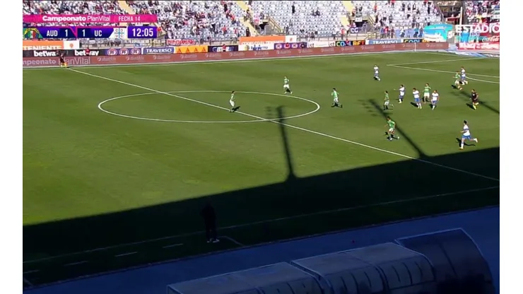 El golazo que anotó Felipe Gutiérrez