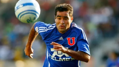 Notario no olvida su paso por la U y sueña con dirigirla.