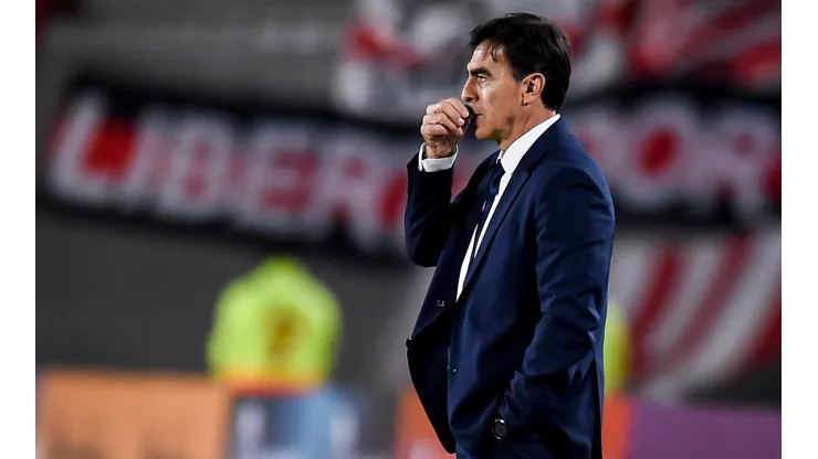 Gustavo Quinteros habló de todo llegando a Chile