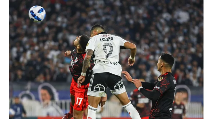 Colo Colo juega ante River Plate en Buenos Aires con la misión de acercarse a la clasificación a octavos de final de la Copa Libertadores