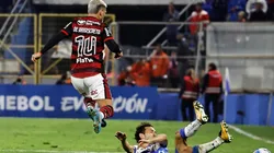 Flamengo y Universidad Católica se enfrentan en la fase de grupos de la Copa Libertadores en Brasil.
