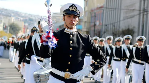 Desfile por las Glorias Navales en Valparaiso