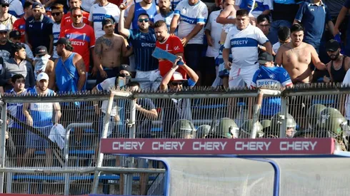 La UC sigue haciendo noticia por el mal comportamiento de sus hinchas.
