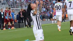 Martín Rodríguez celenbrando su golazo en Turquía.