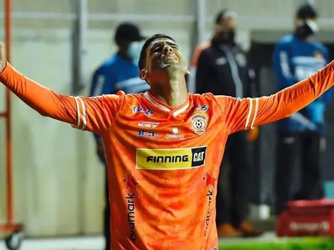 Escalante tras su gol fantasma: "Me devolvieron el que me robaron en Iquique"