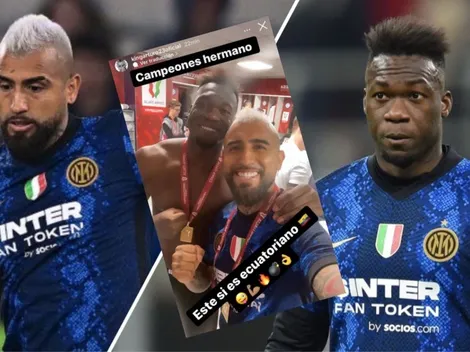 Vidal sube al columpio a su compañero ecuatoriano tras el titulo del Inter