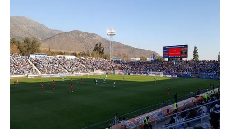 La UC corre serio peligro de no repetir esta imagen en su estadio por las reparaciones.