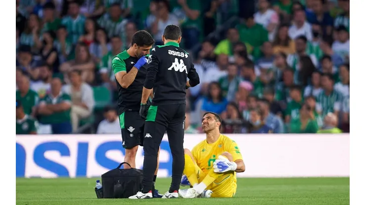 Pellegrini entrega detalles de la lesión de Bravo en la derrota del Betis.
