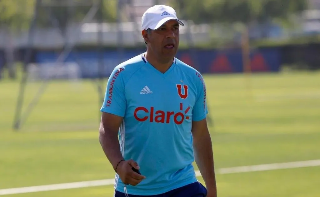 Cristián Castañeda quiere un nuevo delantero para Universidad de Chile. (Imagen: Photosport)