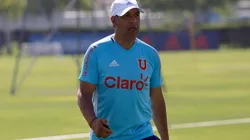 Cristián Castañeda quiere un nuevo delantero para Universidad de Chile. (Imagen: Photosport)