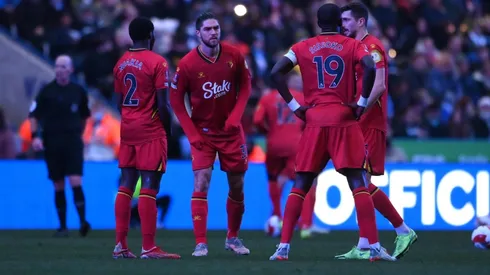 Sierralta desciende con el Watford a la Championship tras caída con Crystal Palace.