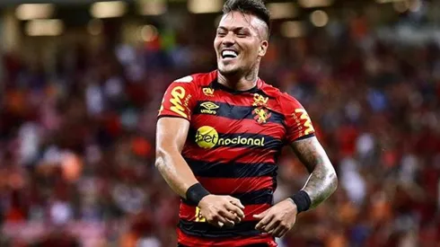 Parraguez hizo su estreno goleador en la Serie B de Brasil