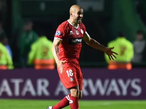 FIFA postula la chilena de Sáez al Premio Puskas