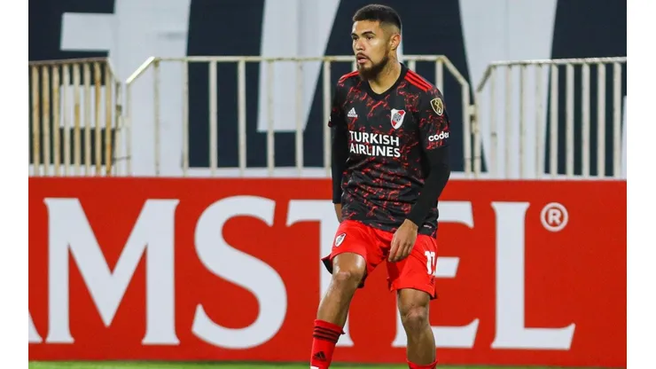 Paulo Díaz sigue sumando elogios en Argentina