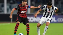 El empate entre ambos elencos deja con vida a la UC en la Libertadores.