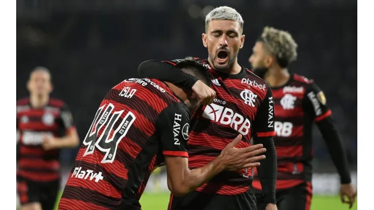 Talleres y Flamengo empatan en Córdoba y le dan una chance a la UC.