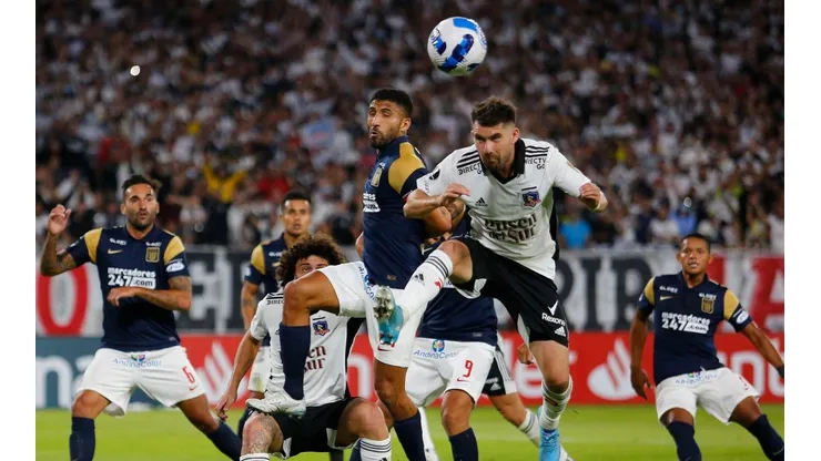 Colo Colo venció a Alianza Lima en el primer duelo que ambos disputaron en Santiago por la fase de grupos de la Copa Libertadores 2022.