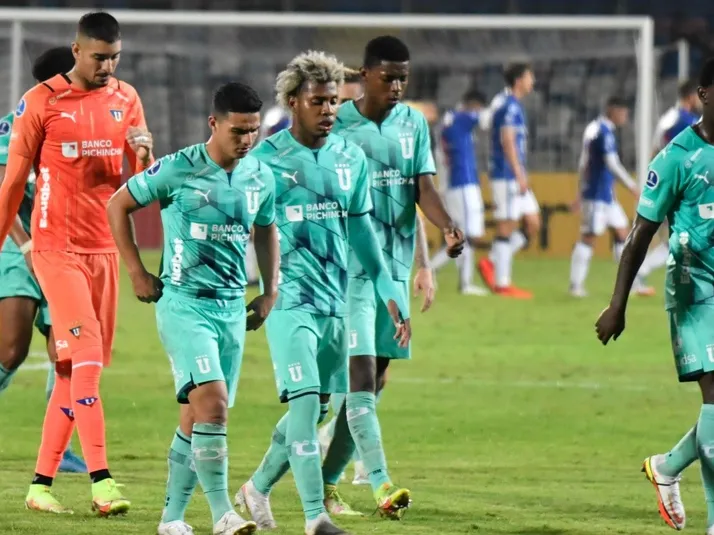 Jugador de Liga de Quito dio positivo de Covid-19 en medio del partido con Antofagasta