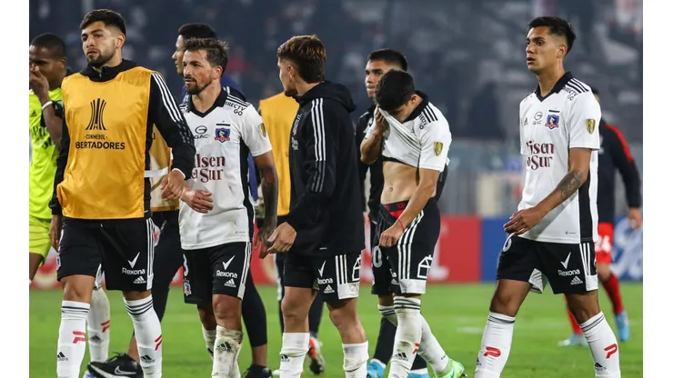 Colo Colo quiere golpear el mercado y reforzarse con dos chilenos del extranjero.