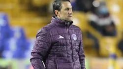 Beñat San José se baja de la carrera por ser entrenador de la U