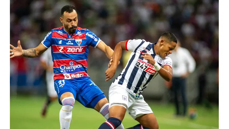 Fortaleza vence 2-1 a Alianza Lima en el Arena Castelao