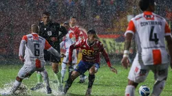 Una entretenida igualdad se vivió en el Estadio Santa Laura