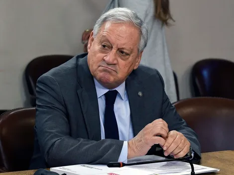 Chico Hoffens pide a Arturo Salah para ordenar a la U