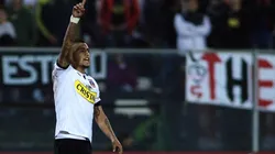 Vidal cargó contra el arbitraje y celebra el gol de Oroz.