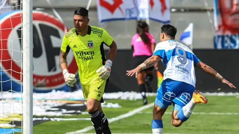 Fernando Zampedri marca el 1-0 para la UC ante Colo Colo