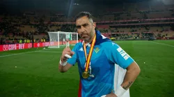 Claudio Bravo levanta la Copa del Rey con el Real Betis