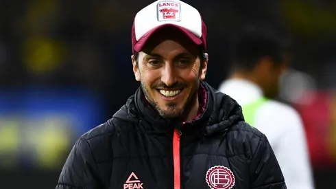 El entrenador argentino quedaría descartado para dirigir a la U o la UC