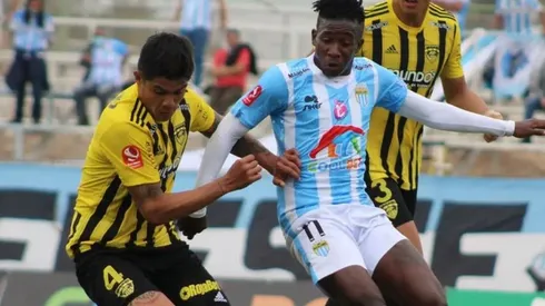 Magallanes venció en la agonía a Fernández Vial