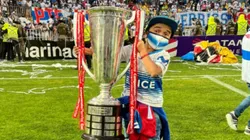 El actor-comediante nacionalizado chileno no olvida el aniversario de la UC.