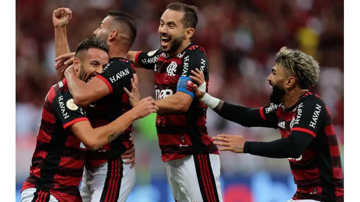 El Huaso Isla anotó un golazo en el triunfo del Flamengo