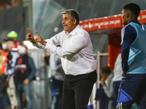 Escobar no quiere "abandonar el barco" de la U a pesar de las criticas